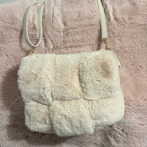 Chic Cream Faux Fur Crossbody Bag